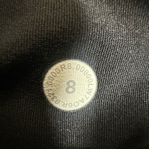 Lululemon Speed Up Short 2.5" Black size 8 SOLD - Picture 5 of 5